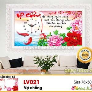 Tranh đính đá cao cấp vợ chồng đồng hồ LV021 kích thước 78cm x 50cm