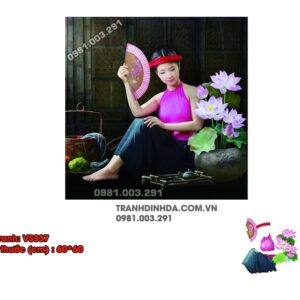 Tranh đính đá Thiếu Nữ Bên Hoa Sen VS337 kích thước 60cm x60cm